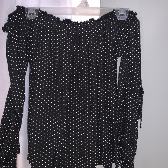 American Eagle Off the Shoulder Top - Picture 1 of 3